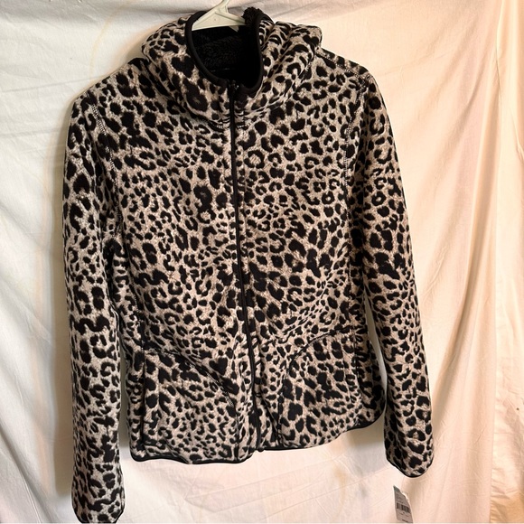 Cheetah Print Plush Hoodie - Picture 7 of 10